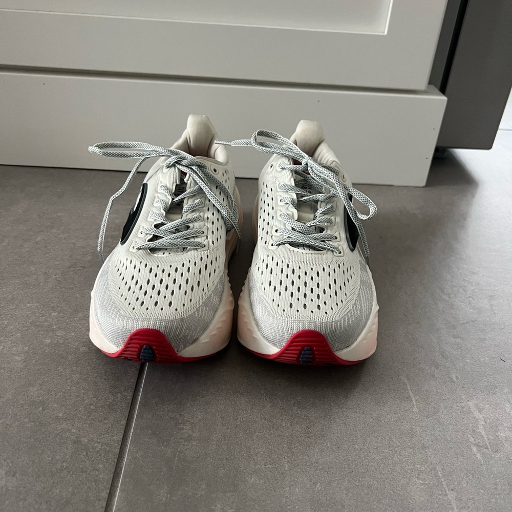 Brooks Gray and Red Women's Sneakers